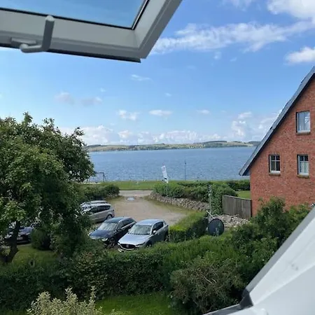 Am Meer! Appartement Alt Reddevitz